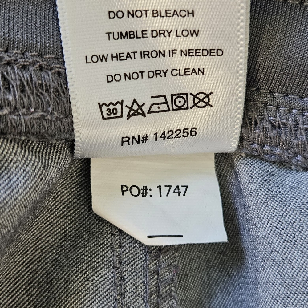 Figs Women's Gray Scrub Bottoms Straight Leg Size L - Picture 9 of 10